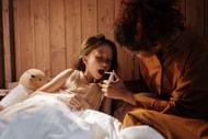Sore throat can be treated by employing several home remedies. (Image via Pexels/Ron Lach)